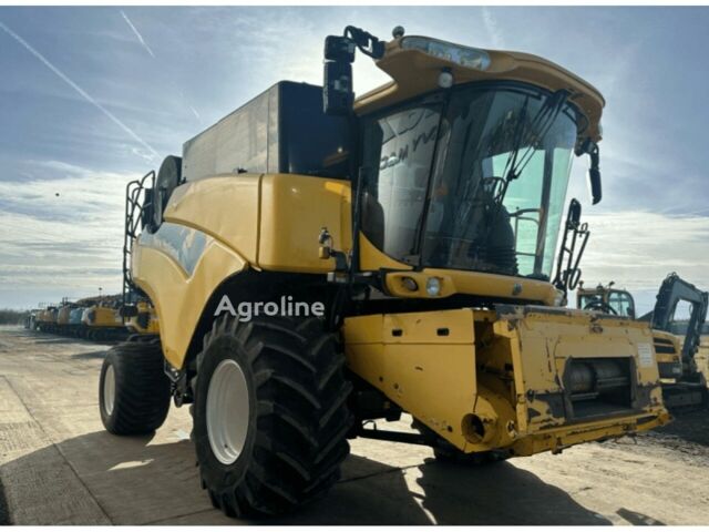 Нью Холланд CR 9060, объемом двигателя 0 л и пробегом 0 тыс. км за 70755 $, фото 1 на Automoto.ua