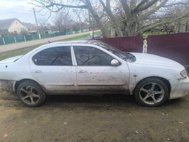 Белый Ниссан 110, объемом двигателя 3 л и пробегом 3 тыс. км за 2063 $, фото 1 на Automoto.ua