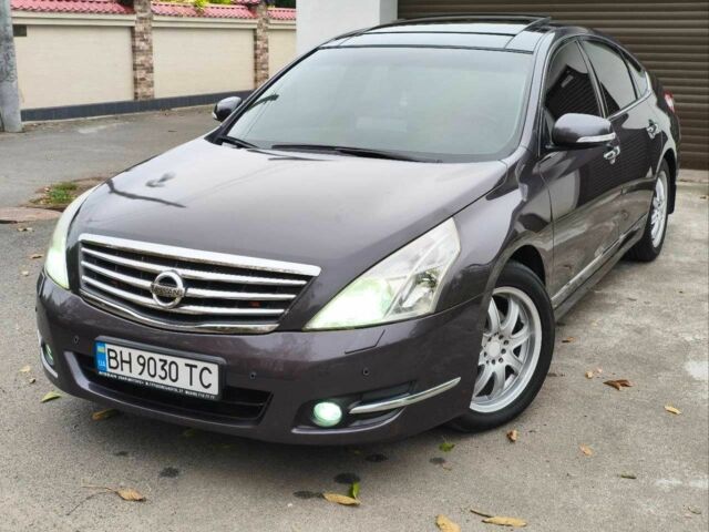 Фиолетовый Ниссан 350З, объемом двигателя 3.5 л и пробегом 180 тыс. км за 7400 $, фото 1 на Automoto.ua