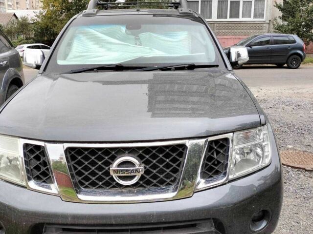 Серый Ниссан АД, объемом двигателя 2 л и пробегом 200 тыс. км за 7500 $, фото 1 на Automoto.ua