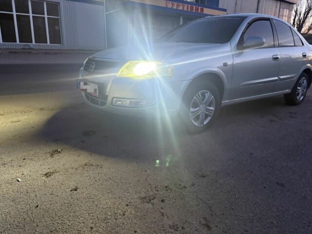 Сірий Ніссан Альмера Класік, об'ємом двигуна 1.6 л та пробігом 200 тис. км за 3700 $, фото 1 на Automoto.ua