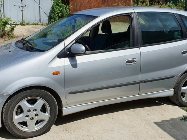 Сірий Ніссан Альмера Тіна, об'ємом двигуна 1.8 л та пробігом 230 тис. км за 2900 $, фото 1 на Automoto.ua