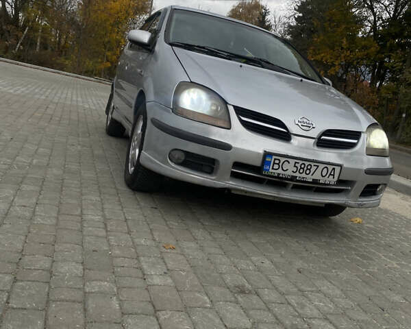 Серый Ниссан Альмера Тино, объемом двигателя 2.2 л и пробегом 266 тыс. км за 2650 $, фото 1 на Automoto.ua