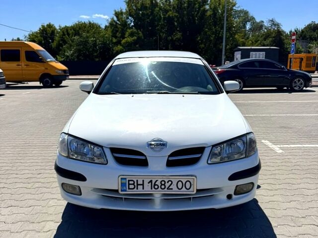 Белый Ниссан Альмера, объемом двигателя 1.8 л и пробегом 80 тыс. км за 3700 $, фото 1 на Automoto.ua
