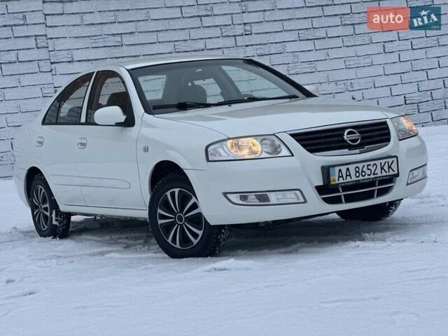 Белый Ниссан Альмера, объемом двигателя 1.6 л и пробегом 145 тыс. км за 5850 $, фото 1 на Automoto.ua