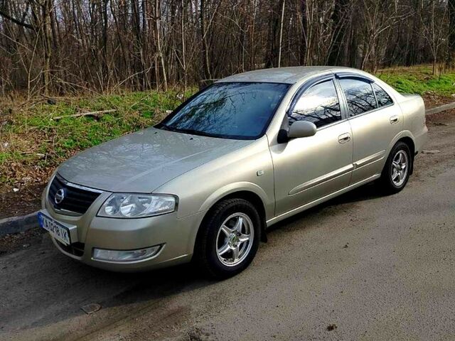 Бежевый Ниссан Альмера, объемом двигателя 1.6 л и пробегом 300 тыс. км за 4300 $, фото 1 на Automoto.ua