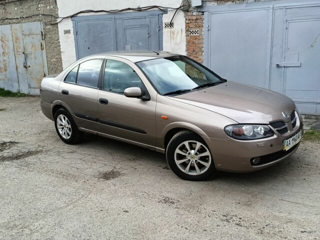 Коричневий Ніссан Альмера, об'ємом двигуна 1.8 л та пробігом 250 тис. км за 3300 $, фото 1 на Automoto.ua