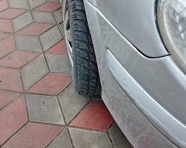 Сірий Ніссан Альмера, об'ємом двигуна 2.2 л та пробігом 270 тис. км за 2600 $, фото 1 на Automoto.ua