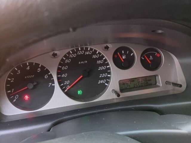 Серый Ниссан Альмера, объемом двигателя 0 л и пробегом 320 тыс. км за 4000 $, фото 1 на Automoto.ua