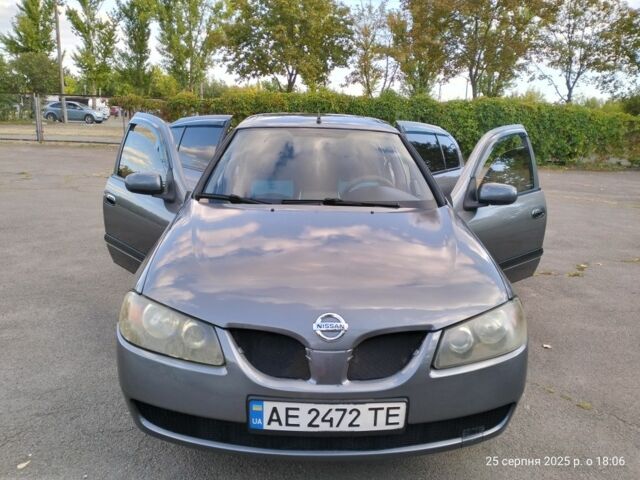 Серый Ниссан Альмера, объемом двигателя 1.5 л и пробегом 247 тыс. км за 3200 $, фото 1 на Automoto.ua