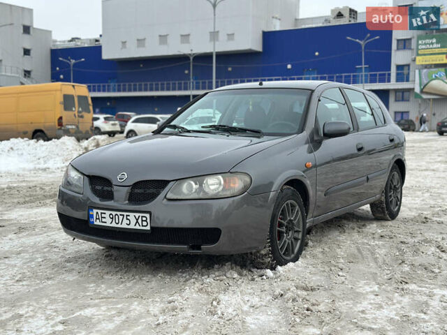 Сірий Ніссан Альмера, об'ємом двигуна 1.5 л та пробігом 375 тис. км за 2999 $, фото 1 на Automoto.ua