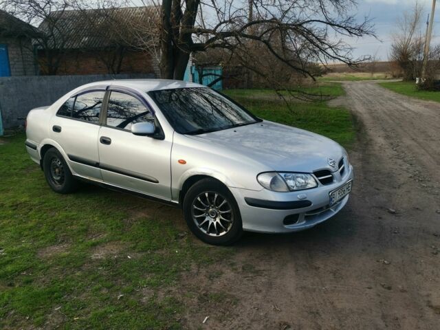 Серый Ниссан Альмера, объемом двигателя 1.5 л и пробегом 340 тыс. км за 2000 $, фото 1 на Automoto.ua