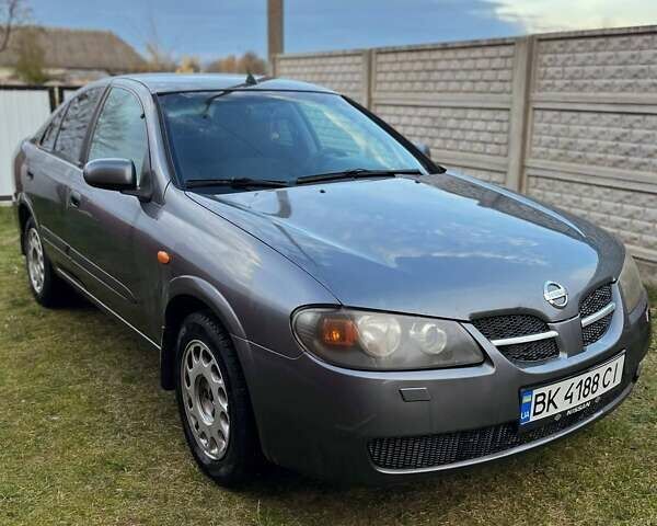 Сірий Ніссан Альмера, об'ємом двигуна 1.5 л та пробігом 352 тис. км за 3600 $, фото 1 на Automoto.ua