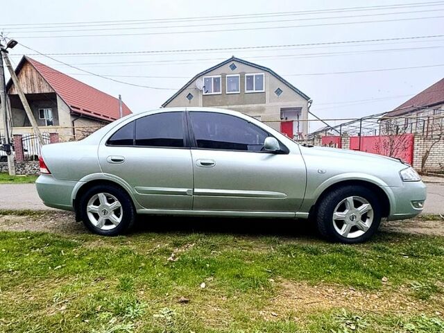 Сірий Ніссан Альмера, об'ємом двигуна 1.6 л та пробігом 210 тис. км за 4999 $, фото 1 на Automoto.ua