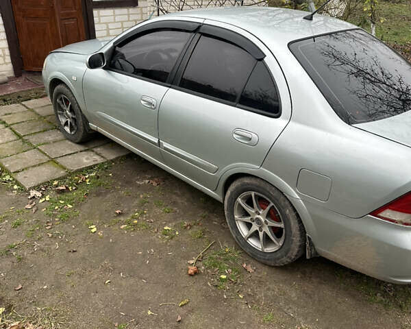 Сірий Ніссан Альмера, об'ємом двигуна 1.6 л та пробігом 300 тис. км за 4200 $, фото 1 на Automoto.ua