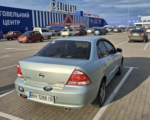 Серый Ниссан Альмера, объемом двигателя 1.6 л и пробегом 255 тыс. км за 4950 $, фото 1 на Automoto.ua