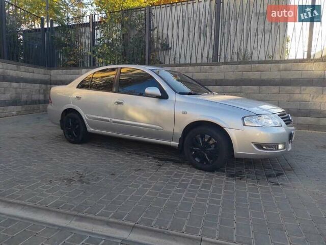 Серый Ниссан Альмера, объемом двигателя 1.6 л и пробегом 140 тыс. км за 6300 $, фото 1 на Automoto.ua
