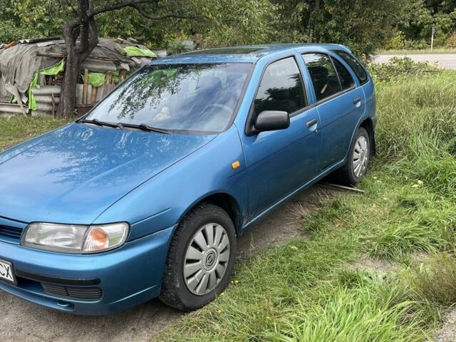 Синий Ниссан Альмера, объемом двигателя 1.4 л и пробегом 315 тыс. км за 1504 $, фото 1 на Automoto.ua