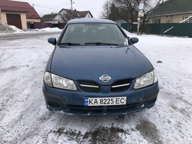 Синий Ниссан Альмера, объемом двигателя 1.5 л и пробегом 270 тыс. км за 2000 $, фото 1 на Automoto.ua