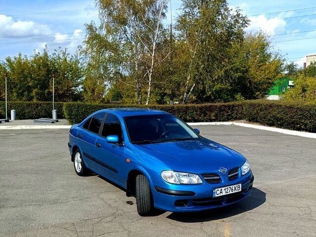 Синий Ниссан Альмера, объемом двигателя 1.8 л и пробегом 354 тыс. км за 3500 $, фото 1 на Automoto.ua
