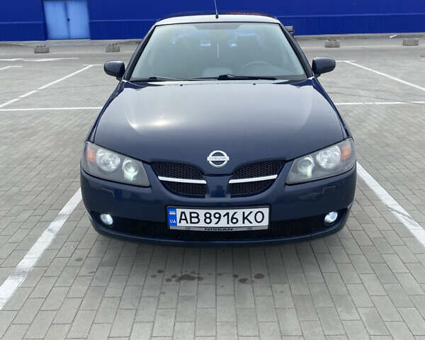 Синий Ниссан Альмера, объемом двигателя 1.5 л и пробегом 299 тыс. км за 4000 $, фото 1 на Automoto.ua
