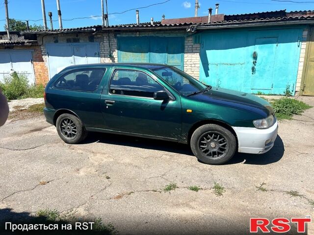 Зеленый Ниссан Альмера, объемом двигателя 1.6 л и пробегом 360 тыс. км за 2400 $, фото 1 на Automoto.ua