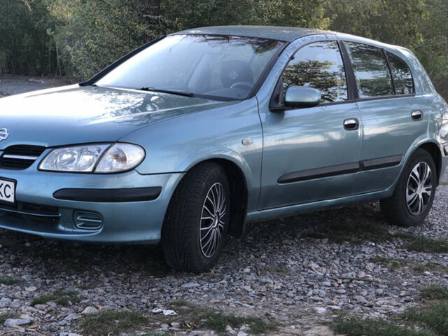 Зелений Ніссан Альмера, об'ємом двигуна 2.2 л та пробігом 331 тис. км за 3000 $, фото 1 на Automoto.ua