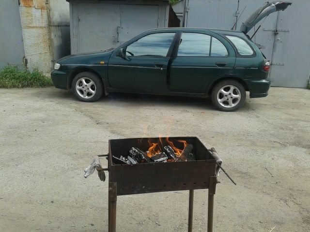 Зелений Ніссан Альмера, об'ємом двигуна 1.4 л та пробігом 350 тис. км за 2000 $, фото 1 на Automoto.ua