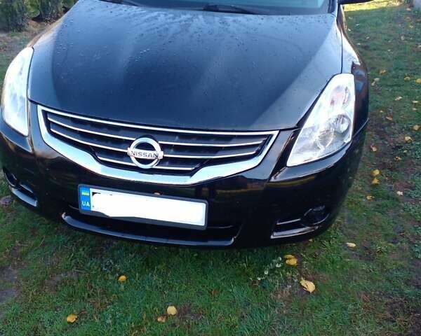Чорний Ніссан Альтіма, об'ємом двигуна 2.49 л та пробігом 180 тис. км за 7000 $, фото 1 на Automoto.ua
