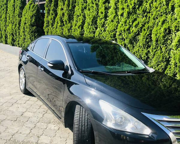 Ниссан Альтима 2014 в Луцке на Automoto.ua Черный Ниссан Альтима, объемом двигателя 2.49 л и пробегом 260 тыс. км за 7900 $, фото 1 на Automoto.ua