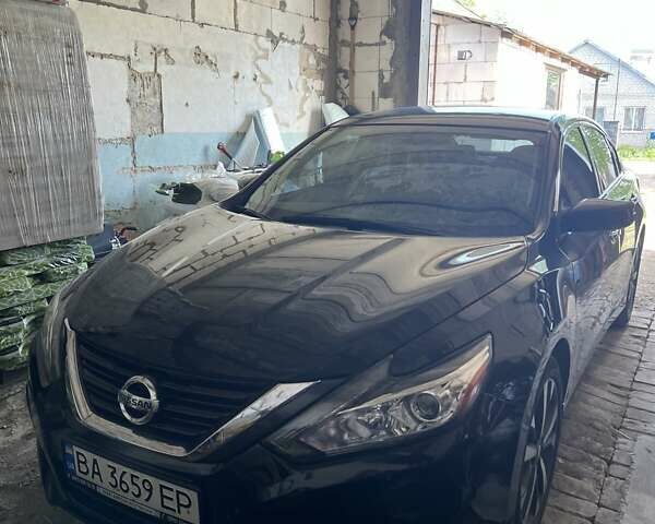 Чорний Ніссан Альтіма, об'ємом двигуна 2.49 л та пробігом 114 тис. км за 11000 $, фото 1 на Automoto.ua
