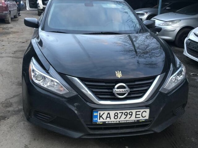 Чорний Ніссан Альтіма, об'ємом двигуна 2.5 л та пробігом 250 тис. км за 7100 $, фото 1 на Automoto.ua