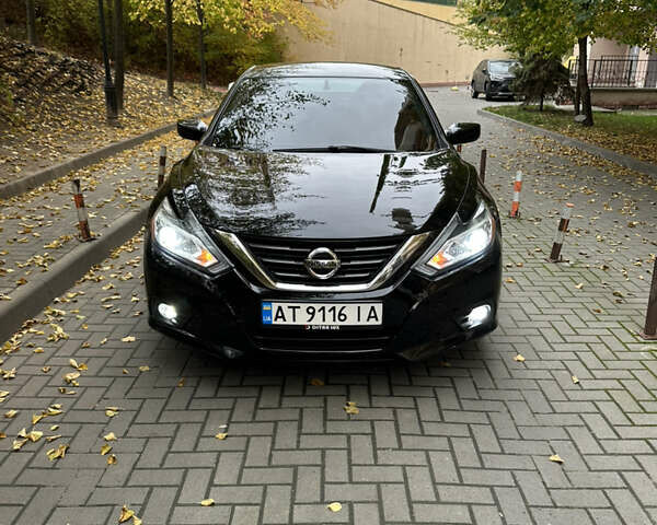 Черный Ниссан Альтима, объемом двигателя 2.49 л и пробегом 142 тыс. км за 11500 $, фото 1 на Automoto.ua