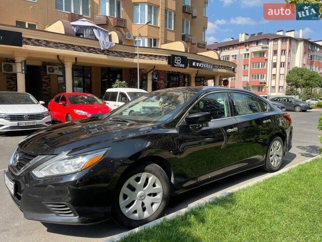 Черный Ниссан Альтима, объемом двигателя 2.5 л и пробегом 270 тыс. км за 9500 $, фото 1 на Automoto.ua