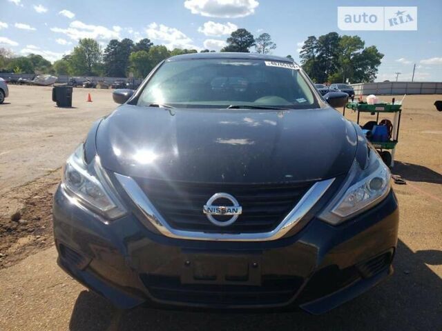 Черный Ниссан Альтима, объемом двигателя 2.5 л и пробегом 53 тыс. км за 3000 $, фото 1 на Automoto.ua