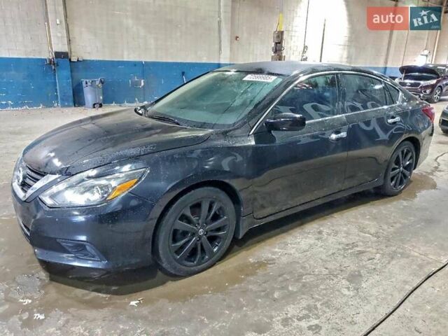 Черный Ниссан Альтима, объемом двигателя 2.49 л и пробегом 43 тыс. км за 1550 $, фото 1 на Automoto.ua