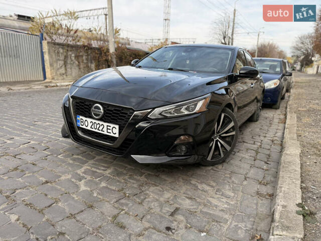 Чорний Ніссан Альтіма, об'ємом двигуна 2.49 л та пробігом 121 тис. км за 16700 $, фото 1 на Automoto.ua