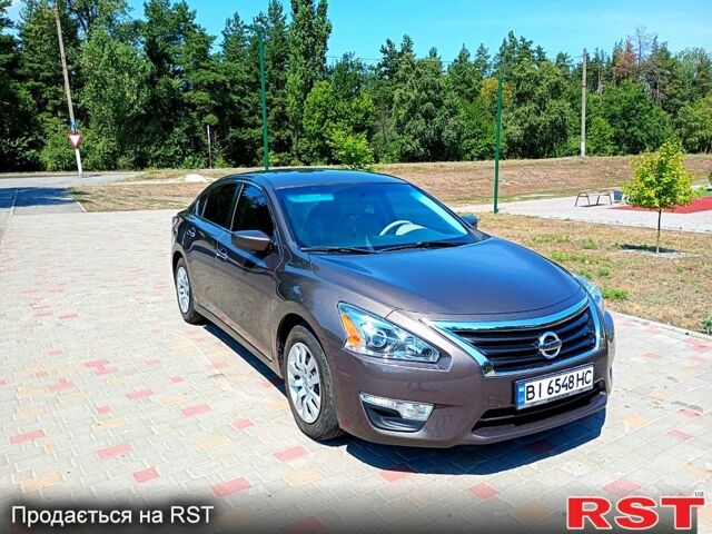 Ниссан Альтима 2013 в Полтаве на Automoto.ua Коричневый Ниссан Альтима, объемом двигателя 2.5 л и пробегом 160 тыс. км за 8500 $, фото 1 на Automoto.ua