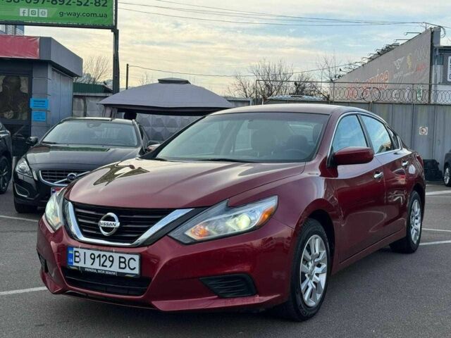 Красный Ниссан Альтима, объемом двигателя 2.5 л и пробегом 120 тыс. км за 10800 $, фото 1 на Automoto.ua