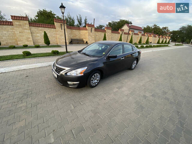 Ниссан Альтима, объемом двигателя 2.5 л и пробегом 170 тыс. км за 9000 $, фото 1 на Automoto.ua