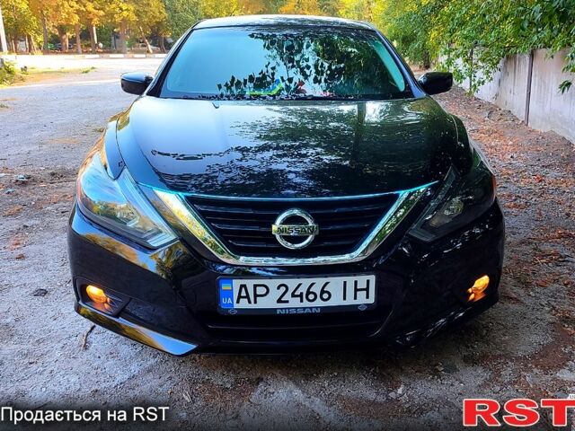 Ниссан Альтима, объемом двигателя 2.5 л и пробегом 106 тыс. км за 12100 $, фото 1 на Automoto.ua