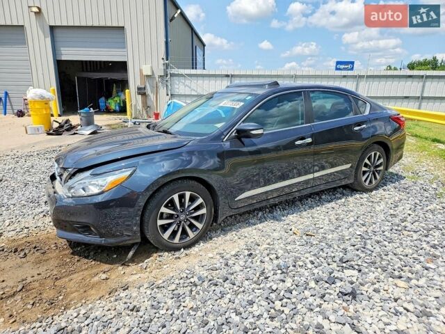 Ниссан Альтима, объемом двигателя 2.49 л и пробегом 78 тыс. км за 4300 $, фото 1 на Automoto.ua