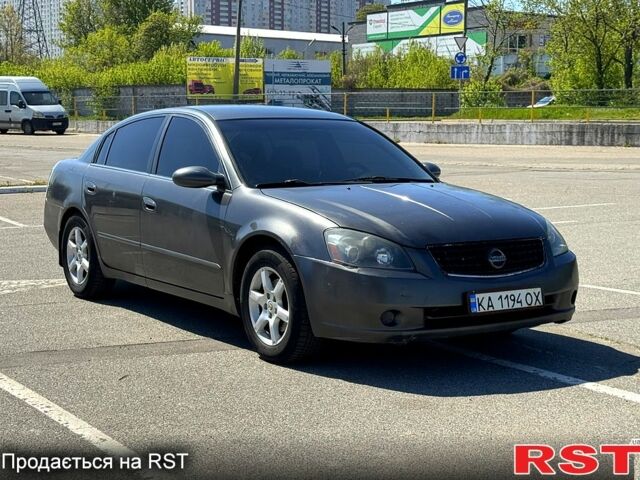 Сірий Ніссан Альтіма, об'ємом двигуна 2.5 л та пробігом 200 тис. км за 4600 $, фото 1 на Automoto.ua
