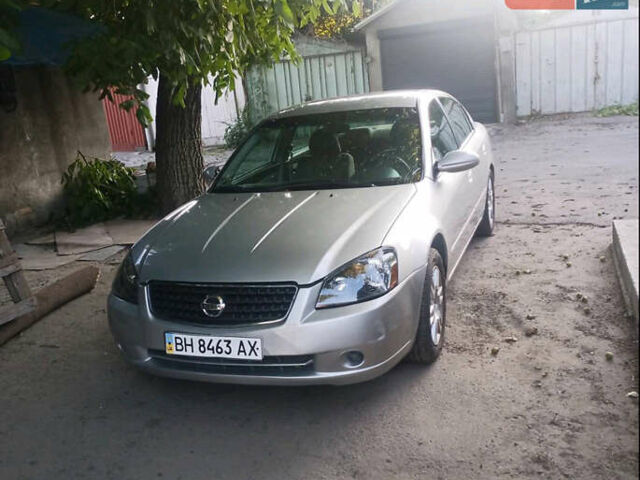Серый Ниссан Альтима, объемом двигателя 2 л и пробегом 109 тыс. км за 4200 $, фото 1 на Automoto.ua