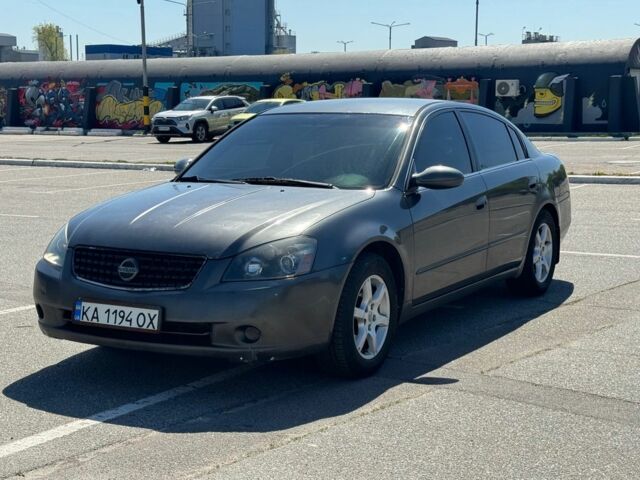Серый Ниссан Альтима, объемом двигателя 2.5 л и пробегом 200 тыс. км за 4600 $, фото 1 на Automoto.ua