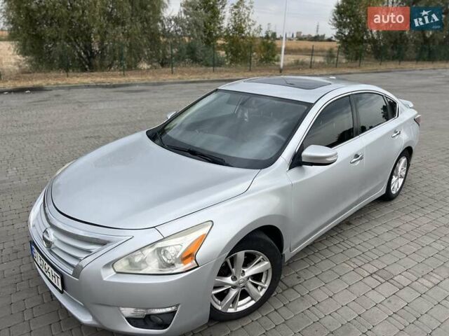Сірий Ніссан Альтіма, об'ємом двигуна 2.5 л та пробігом 285 тис. км за 8900 $, фото 1 на Automoto.ua