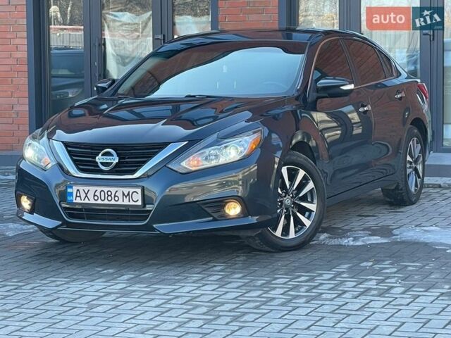 Серый Ниссан Альтима, объемом двигателя 2.49 л и пробегом 110 тыс. км за 10500 $, фото 1 на Automoto.ua
