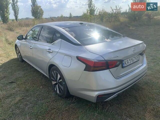 Серый Ниссан Альтима, объемом двигателя 2.49 л и пробегом 115 тыс. км за 16500 $, фото 1 на Automoto.ua