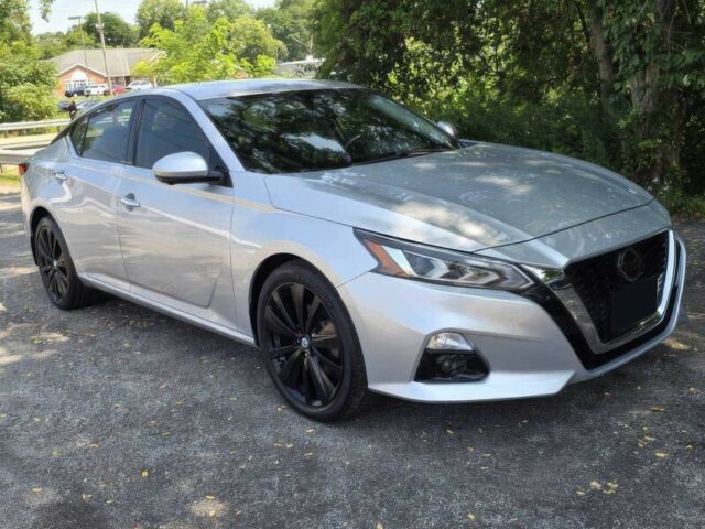 Серый Ниссан Альтима, объемом двигателя 2.5 л и пробегом 48 тыс. км за 7000 $, фото 1 на Automoto.ua