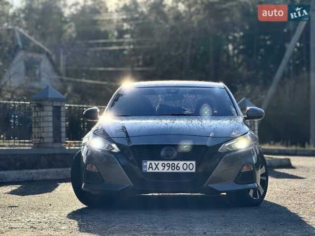 Серый Ниссан Альтима, объемом двигателя 2.49 л и пробегом 144 тыс. км за 17999 $, фото 1 на Automoto.ua